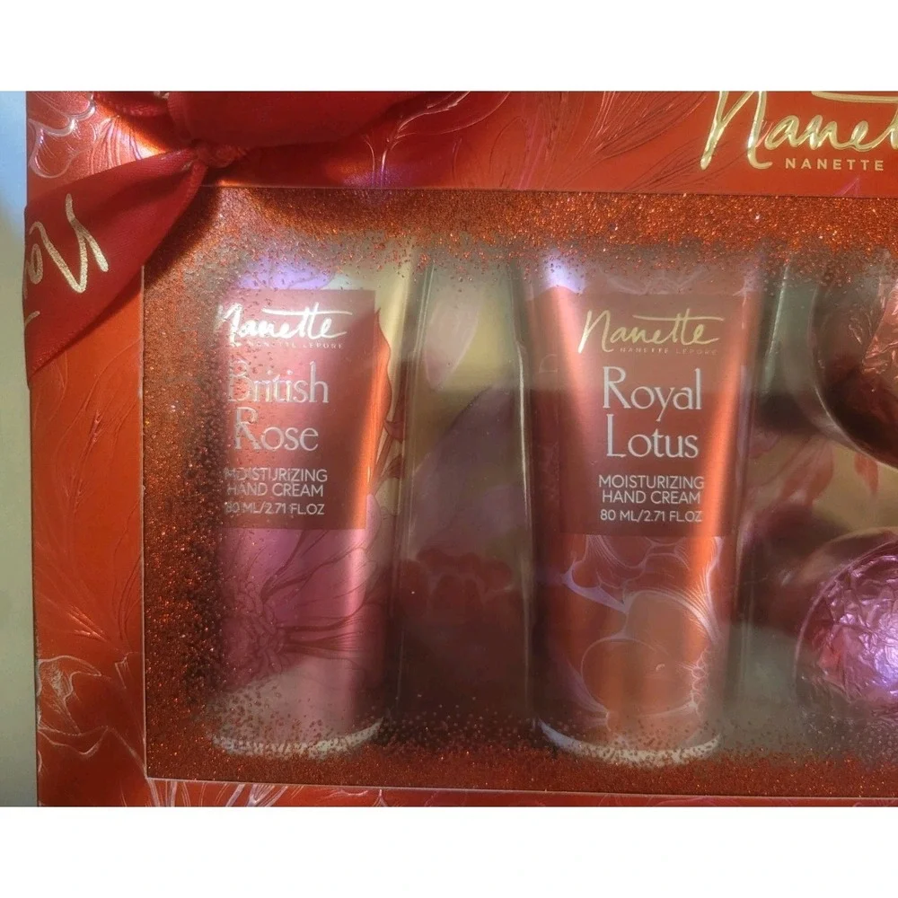 Nanette Lepore Royal Lotus/British Rose 5 Piece Relaxation Set‎
